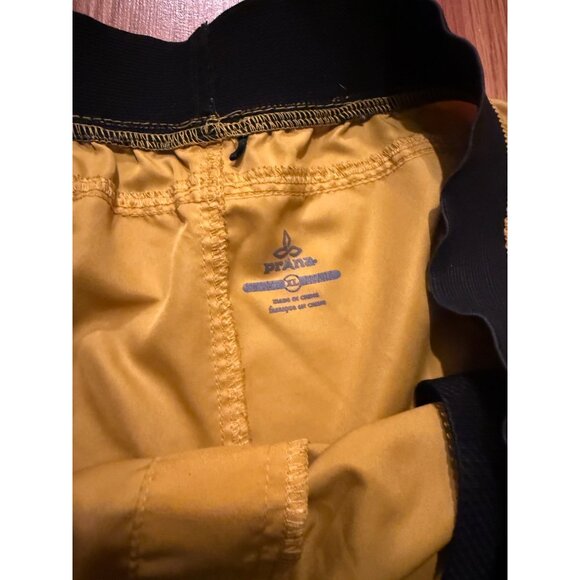 Prana Mojo Shorts Mens XL 9" Yellow Stretch Athletic Activewear Gym Yoga - Picture 2 of 7